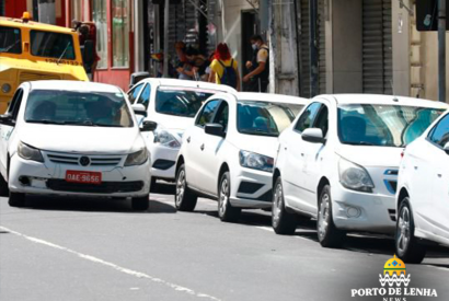 Prefeitura de Manaus cadastra mais de 3 mil taxistas para receber benefcio