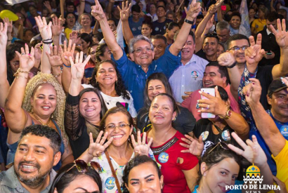 Nos braos do povo, Pauderney Avelino d incio a caminhada rumo ao Congresso*