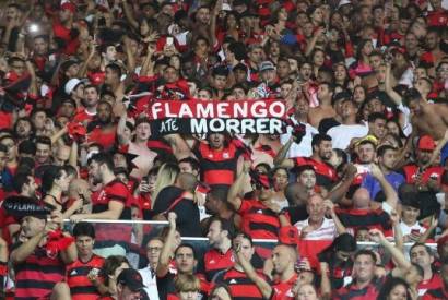 FLA FUN FEST reunir torcida rubro negro para assistir final de campeonato no Studio Cinco