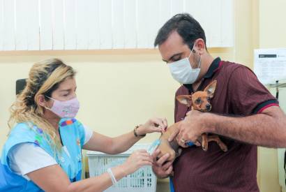  Centro de Controle de Zoonoses de Manaus vacinar animais no feriado prolongado