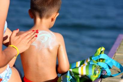 Quase 600 milhes de crianas e adolescentes j esto expostos a ondas de calor frequentes no mundo, diz Unicef 