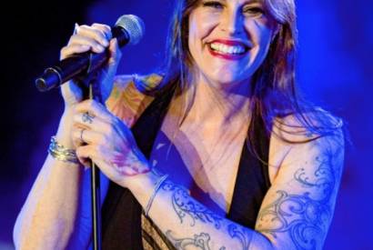 Vocalista do Nightwish  diagnosticada com cncer de mama