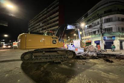 Prefeitura de Manaus trabalha na recuperao de rede de drenagem profunda no centro da capital