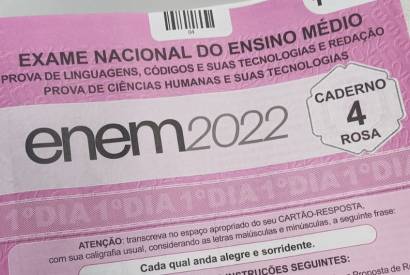 Primeiro dia de Enem 2022 traz poucas questes sobre pandemia e muitos textos atuais  