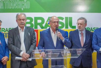 Vice-presidente eleito anuncia mais 61 nomes da equipe de transio