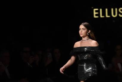 Jade Picon festeja estreia na passarela do So Paulo Fashion Week