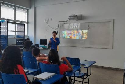 Projeto associa poderes de super-heris ao ensino de qumica em escola do AM