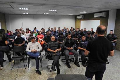 Reduo de indicadores criminais no Amazonas  destaque em reunio de gestores e comandantes de unidades policiais