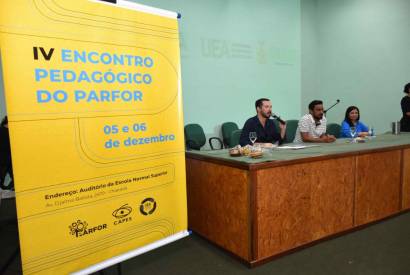 UEA realiza 4 Encontro Pedaggico do Plano Nacional de Formao de Professores da Educao Bsica