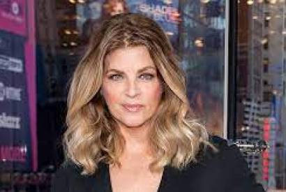 Kristie Alley morre aos 71 anos aps batalha contra cncer