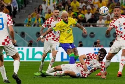 Brasil perde para Crocia nos pnaltis e est fora da Copa do Mundo