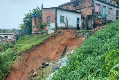 Transtornos so registrados durante chuva em Manaus; confira vdeos e fotos