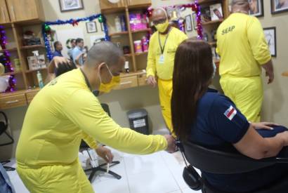 Seap inaugura barbearia no Centro de Deteno Provisria de Manaus II