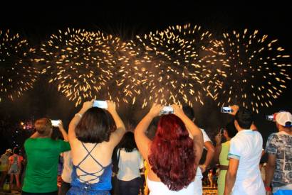 Destaque: show piromusical com fogos de baixo rudo no Rveillon Sustentvel: Manaus Floresta Viva