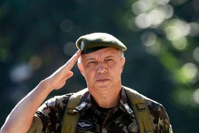 General Jlio Cesar de Arruda assume Comando do Exrcito