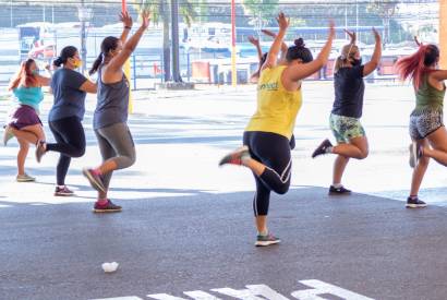 Aula de Zumba do Super Nova Era  opo divertida para quem deseja iniciar uma atividade fsica