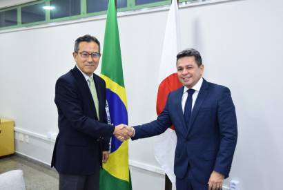 Vice-governador Tadeu de Souza recebe cnsul-geral do Japo para discutir projetos de desenvolvimento para o AM