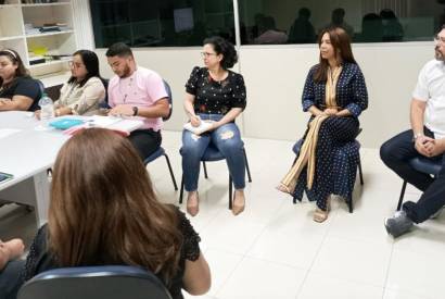 Visa Manaus recebe equipe de hospital alemo para discutir sistema de qualidade