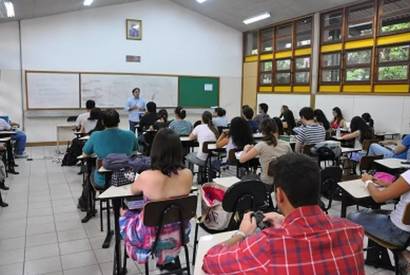 Ufam oferece vagas para cursos de espanhol, ingls e outras lnguas, no AM