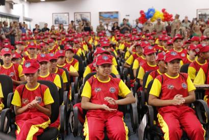 Projeto Bombeiro Mirim realiza aula inaugural do primeiro semestre de 2023