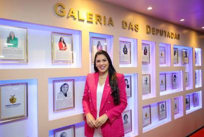 Protagonismo feminino: Mayra Dias homenageia mulheres da justia, dos movimentos populares e indgenas