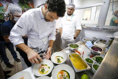 Governo do Amazonas recebe lanamento do projeto GastrOpy com palestra do chef de cozinha Rodrigo Oliveira