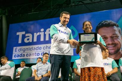 Populao de menor renda ter gua e esgoto tratados em Manaus por apenas R$ 10 com o projeto Tarifa 10