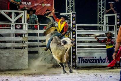 ZL Rodeio Show agitar campo do Nova Floresta de 24 a 28 de maio