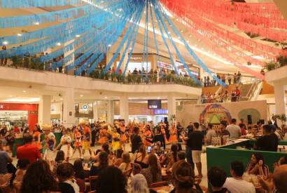 Shows de forr e boi-bumb agitam Arraial do Amazonas Shopping durante a semana