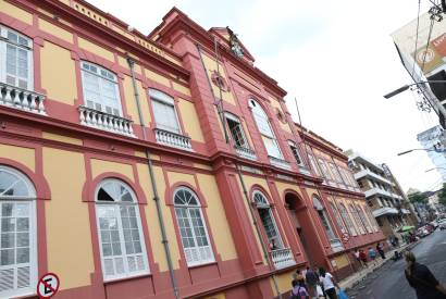 Biblioteca Pblica do Amazonas promove evento para troca de livros