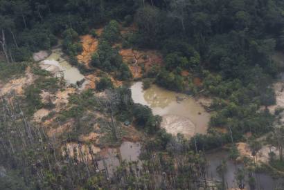 Voos clandestinos em terra yanomami caem 90% aps operao especial