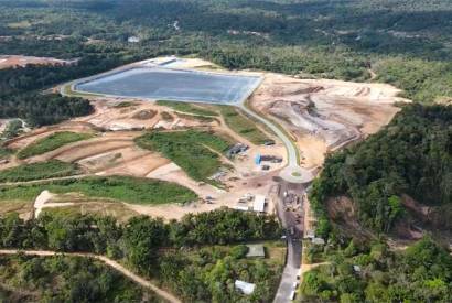 Crime ambiental: lixeira em rea de Proteo ameaa igaraps e meio ambiente de Manaus