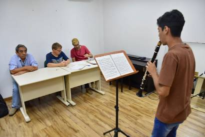 UEA aplica provas de Habilidades dos cursos de Dana, Msica e Teatro, neste domingo