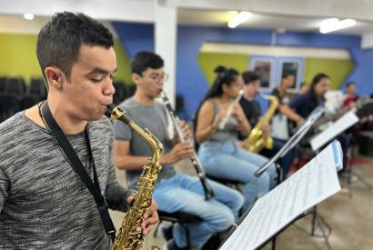 Teatro Amazonas recebe dois espetculos gratuitos em uma s noite