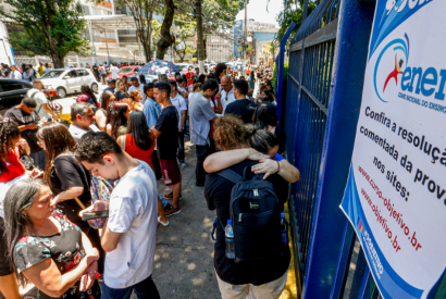 Primeira prova do Enem teve mais textos e nvel de dificuldade mdio