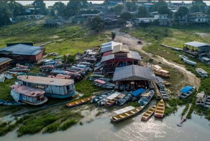 Rio Negro sobe lentamente e pescadores esperam retomar rotina