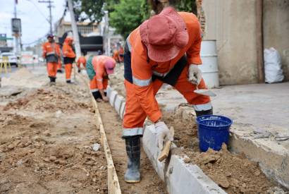 Obra de alargamento na avenida Ephignio Salles avana para etapa de implantao de drenagem superficial