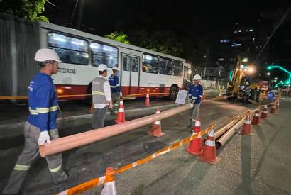 Avenida Constantino Nery comea a receber implantao de rede coletora de esgoto nesta segunda-feira 