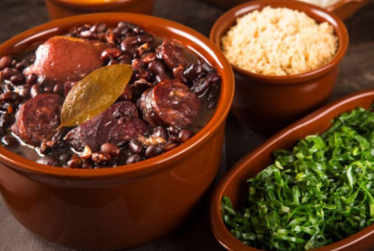 Feijoada Planeta Boi sai na frente e oferece customizao aos clientes