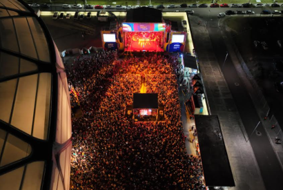 Tem Sesc Aqui acontece nesta sexta-feira com shows solidrios do Grupo Revelao e Jeito Moleque