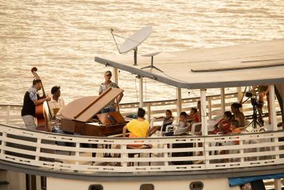 Orquestra de Violes do Amazonas apresenta espetculo com pianista Carla Ruaro, de 'Um Piano na Amaznia'