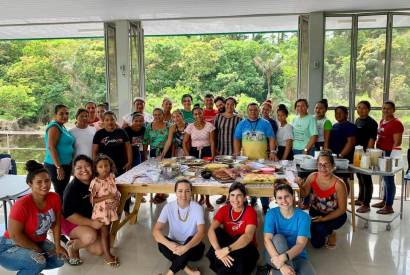 Comunidades tradicionais do Mdio Solimes recebem oficina de Regionalizao da Educao em Nutrio