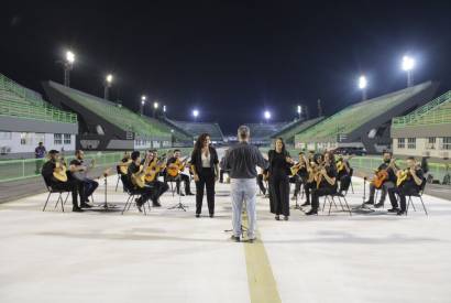 Orquestra de Violes e Liceu Claudio Santoro apresentam espetculo indito The Jazz, no Teatro Amazonas