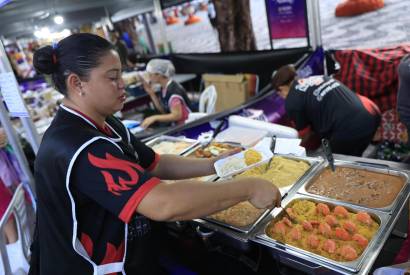 Feira de Natal no Largo de So Sebastio beneficia 160 empreendedores na temporada