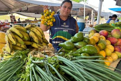 Produtos frescos aguardam pelos clientes das Feiras de Produtos Regionais da ADS antes do recesso